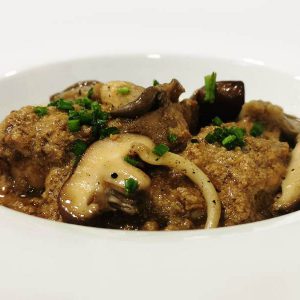 Receta de liebre con foie y setas